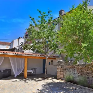  Vikendica Casa Nini - Cozy House With Sauna And Indoor Jacuzzi Croatia
